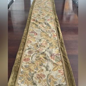 Vintage Table Runner